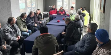 Kepez’de yaşanan yoğun yağışlar nedeniyle mağduriyet yaşayan balıkçılarla bir araya gelindi