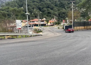 Büyükşehir, İçmeler Asparan Turunç yol ayrımını yeniledi