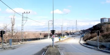 Büyükşehir Belediyesi, trafik sorununu kökten kazıyor