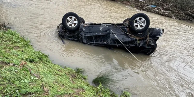 Dereye sürüklenen otomobilini bir gün sonra bulmuştu, yaşananları anlattı