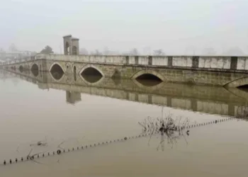 Edirne’de Meriç’in suları normale döndü, evlerde hasar ortaya çıktı