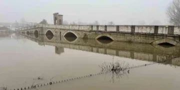 Edirne’de Meriç’in suları normale döndü, evlerde hasar ortaya çıktı