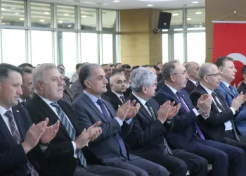 Sapanca Gölü’nün geleceği akademik çalıştayda masaya yatırıldı