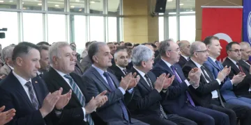 Sapanca Gölü’nün geleceği akademik çalıştayda masaya yatırıldı