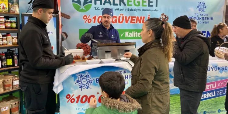 Tarım Fuarı’nda büyükşehrin standına vatandaşlardan yoğun ilgi