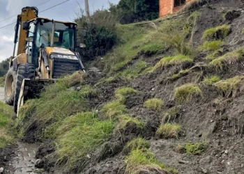 Efeler’de kapanan yollar açılıyor