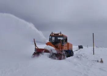 Van’da 97 yerleşim yerinin yolu kapalı
