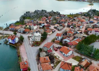 Yağış manzarası şaşırttı, Pınarbaşı deniz oldu
