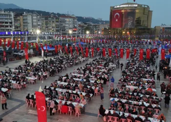Aydın Büyükşehir Belediyesi vatandaşları iftar sofralarında buluşturacak