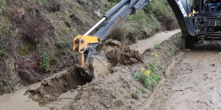 Bozdoğan Belediyesi, yağış sonrasında sahada