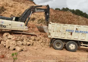 Kepez’de heyelan riskine müdahale