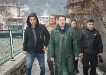 Adana’nın Feke, Saimbeyli ve Kozan ilçelerinde sel sonrası yoğun mesai