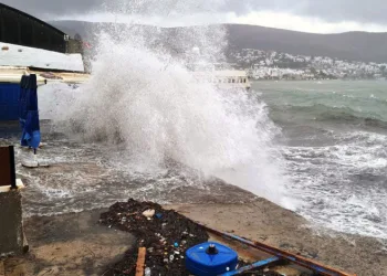 Bodrum-Fethiye arası denizlerde fırtına uyarısı