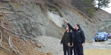 Baraj gölünde artan su seviyesi orman ve arazi yollarında heyelana neden oldu