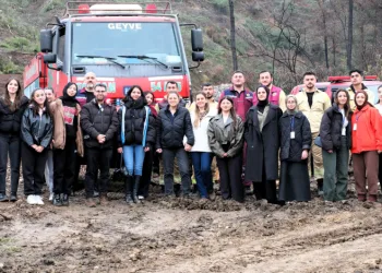 SUBÜ öğrencileri fidanları toprakla buluşturdu