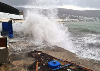 Bodrum-Kaş arasında fırtına uyarısı