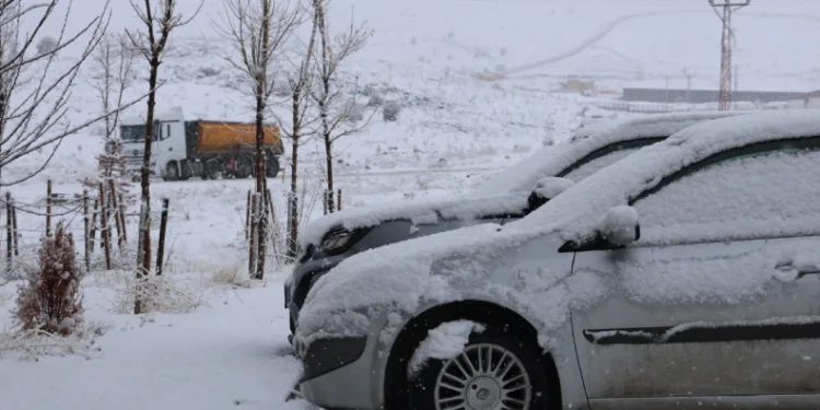 Elazığ’da yoğun kar yağışı