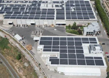 Denizli’deki bir firmaya kurulan GES ile 2 milyon 546 bin 877 kg karbondioksit salınımını önlenecek