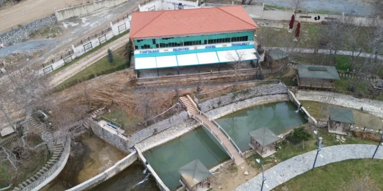 Battalgazi Belediyesi Çınar Park Sosyal Tesisleri yenileniyor