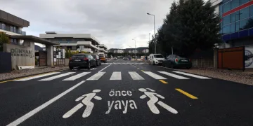Büyükşehir Kolejler Bölgesi’nde yol yapım çalışmalarını tamamladı