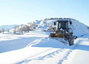 Muş’ta 238 köy yolu ulaşıma kapandı