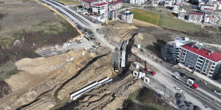 Samsun’da dereler taşkın riskine karşı ıslah ediliyor