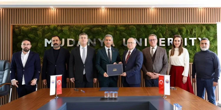 Gemlik’te Dev İş Birliği: Belediye ve Üniversite El Ele Veriyor!