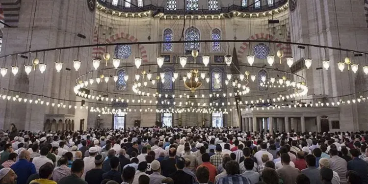 2026 Bayram Namazı Saatleri: İstanbul, Ankara, İzmir ve Bursa Bayram Namazı Saati Kaçta? (İl İl Diyanet Listesi)