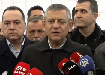 Özgür Özel: “İstikrarı Bozacak Her Şey Türkiye İçin Tehdittir”