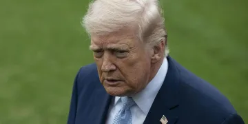 Trump’tan İran Kararı: Saldırılar 5 Gün Durduruldu, Petrol Fiyatları Çakıldı