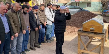 Kar engeli ambulans helikopterle aşıldı