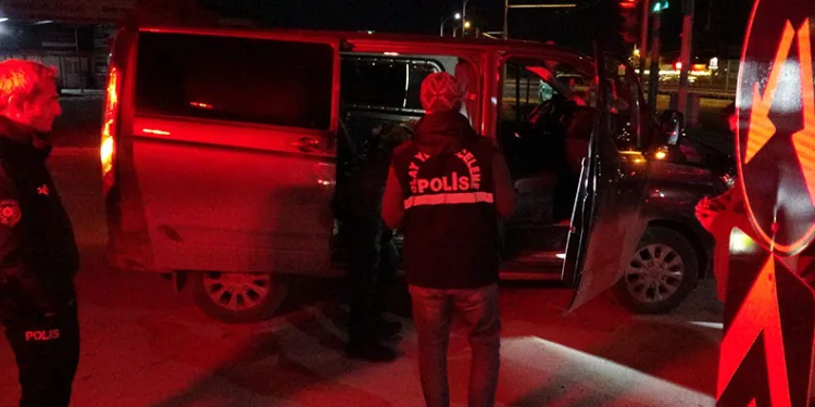 Malatya’da husumetlilerin bıçaklı kavgası: 5 yaralı, 4 gözaltı