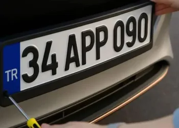 APP plaka paniği sürüyor