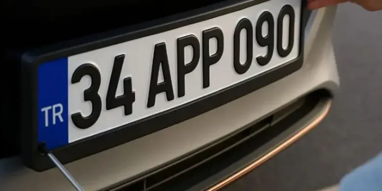 APP plaka paniği sürüyor