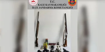 Niğde’de otomobil şarampole yuvarlandı: 2 ölü, 2 yaralı