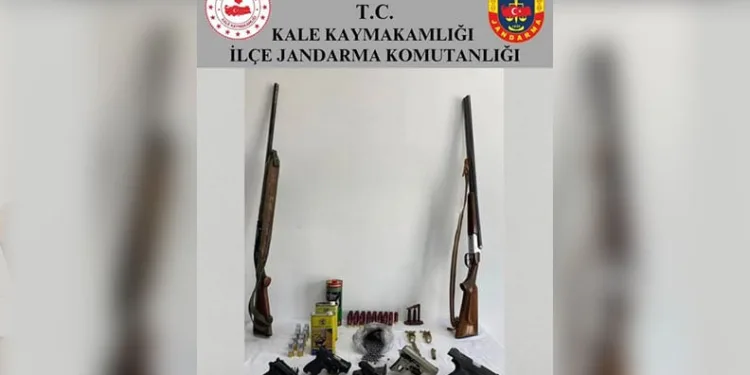 Niğde’de otomobil şarampole yuvarlandı: 2 ölü, 2 yaralı