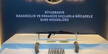 Niğde’de otomobil şarampole yuvarlandı: 2 ölü, 2 yaralı