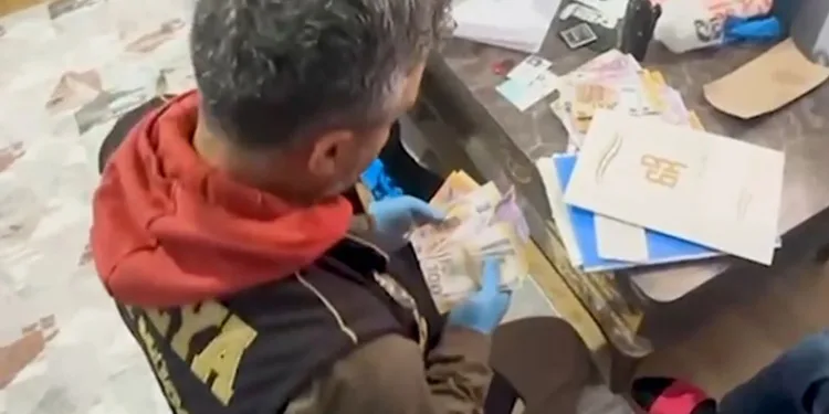 Kahramanmaraş’ta ikamet ve depo yangını