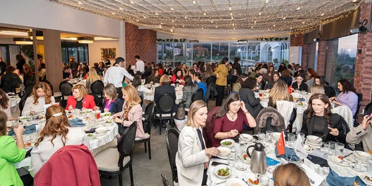 Bursa’da kadın dayanışması aynı sofrada buluştu