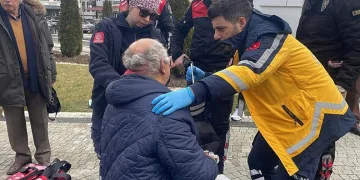 Niğde’de otomobil şarampole yuvarlandı: 2 ölü, 2 yaralı