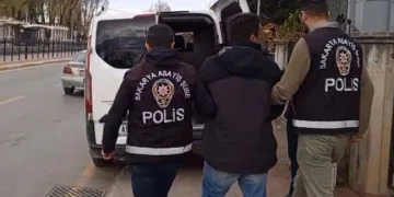 Niğde’de otomobil şarampole yuvarlandı: 2 ölü, 2 yaralı