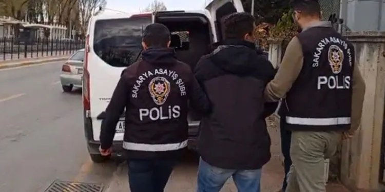 Niğde’de otomobil şarampole yuvarlandı: 2 ölü, 2 yaralı