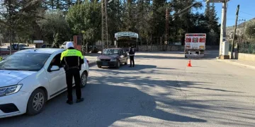 Siirt’te akaryakıt istasyonunda çıkan yangında faciadan dönüldü