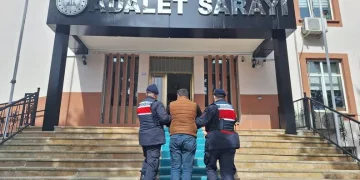 O kaçtı, polis böyle kovaladı: ‘Dur’ ihtarına uymamaktan 200 bin TL ceza