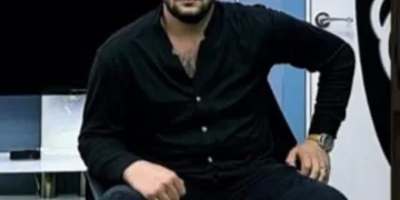 Tırın çarptığı traktör ikiye bölündü, sürücüsü yaralı kurtuldu