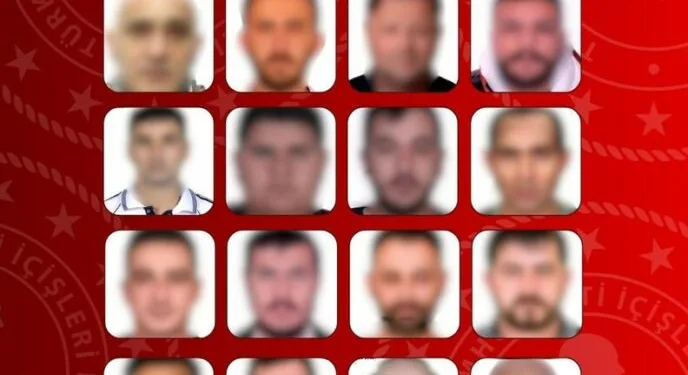 Siirt’te hafif ticari araçla çarpışan motosikletli yaralandı