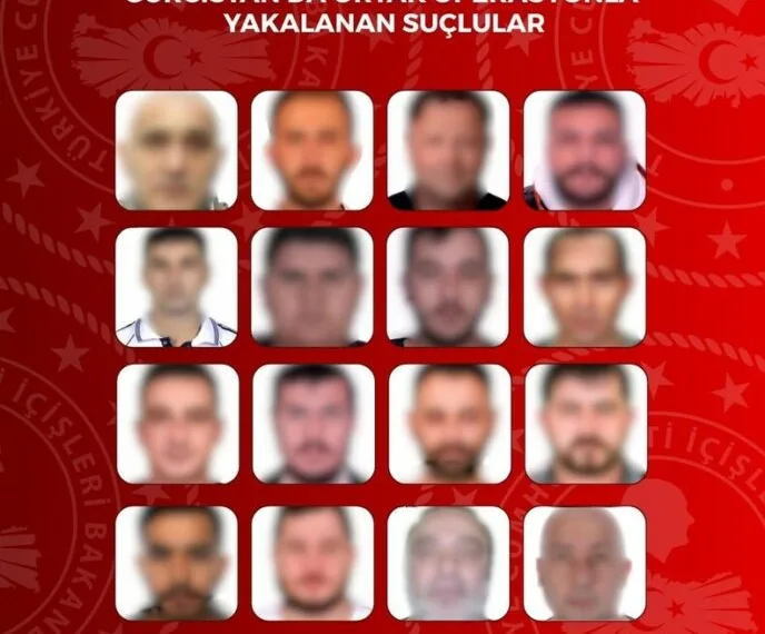 Siirt’te hafif ticari araçla çarpışan motosikletli yaralandı