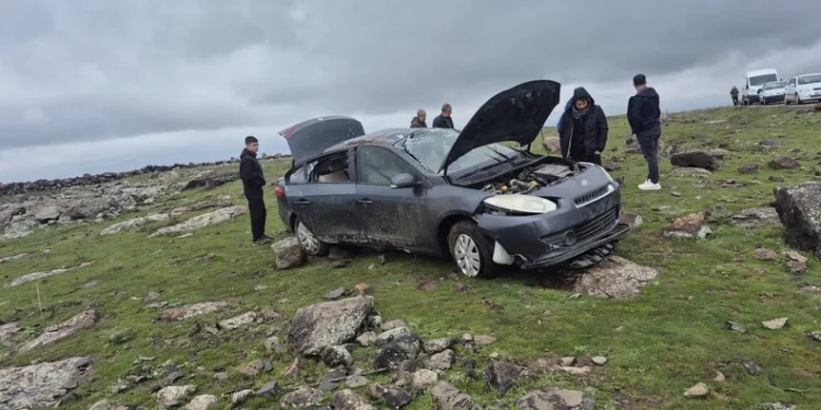 Bolu Dağı Tüneli’nde otomobille kamyonet çarpıştı: 2’si çocuk 4 yaralı