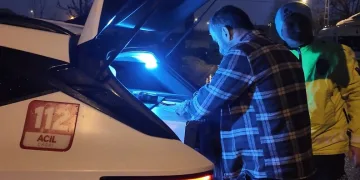 Bolu Dağı Tüneli’nde otomobille kamyonet çarpıştı: 2’si çocuk 4 yaralı