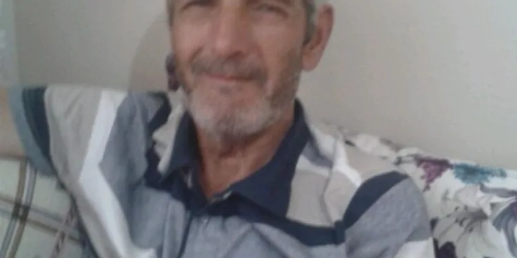 Yaralı sürücü ambulansa binmeyi reddetti, hastaneye taksiyle gitti